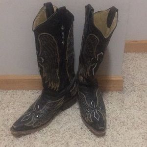 Corral Angel Wing & Cross Snip toe Boots